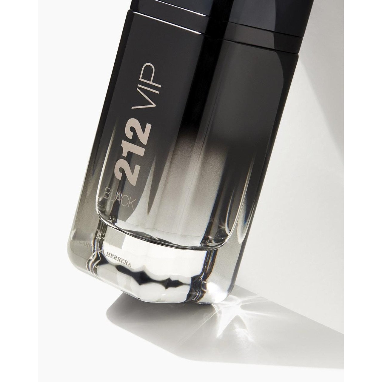 Carolina Herrera Carolina Herrera 212 VIP Black EDP 100 мл - Парфюмна Вода за Мъже 3