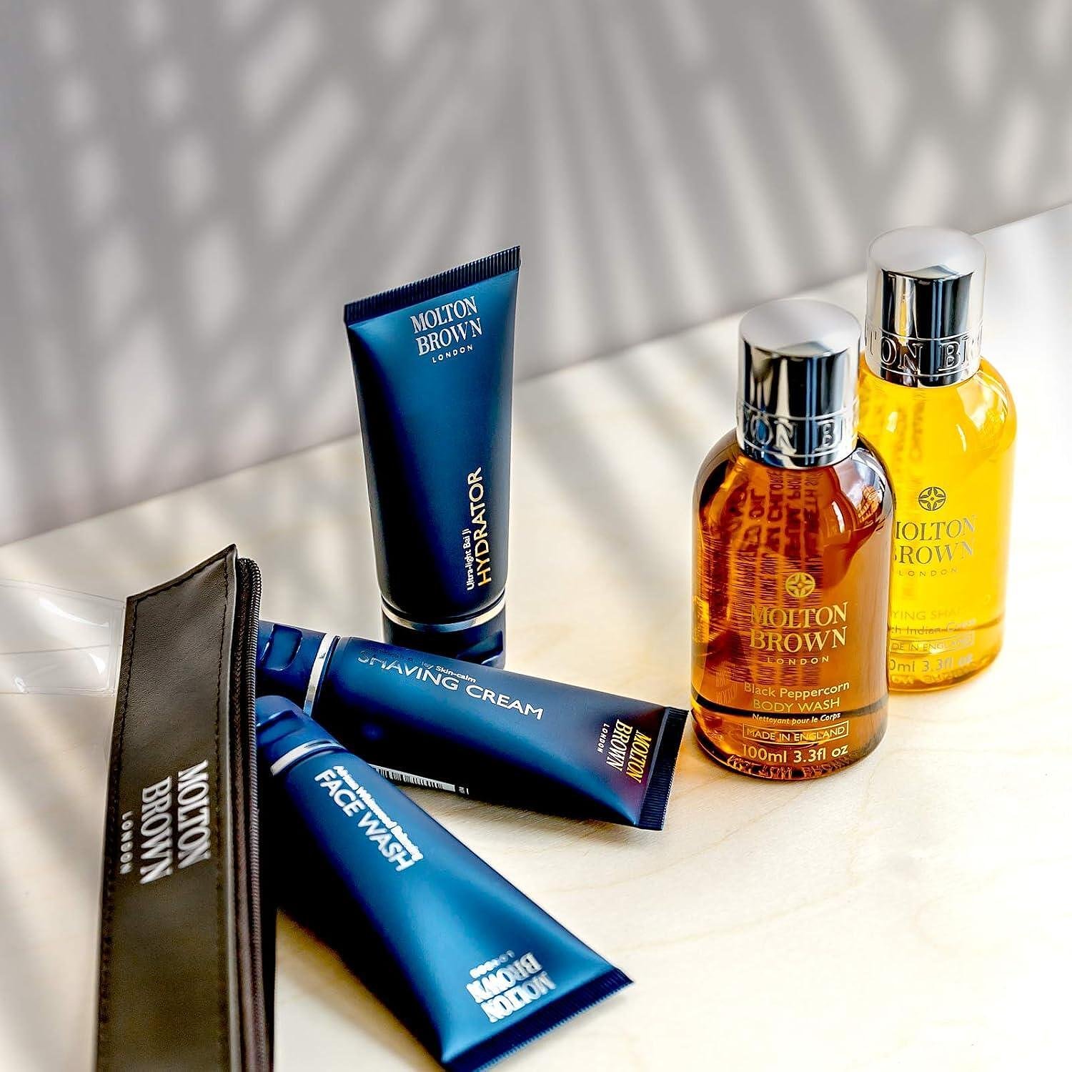 Molton Brown Molton Brown Well Groomed Wayferer Gents Carry On Bag 5 pcs - Подаръчен Комплект за Мъже 2