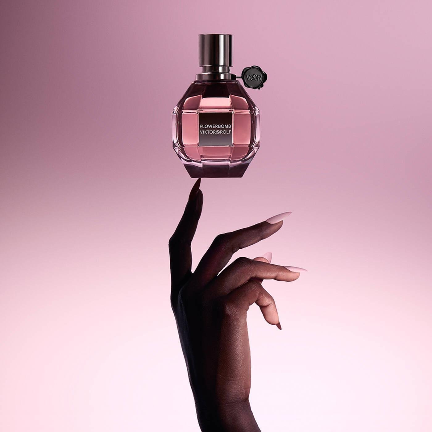 Viktor & Rolf Viktor & Rolf Flowerbomb 100 мл - Парфюмна Вода за Жени ТЕСТЕР 3