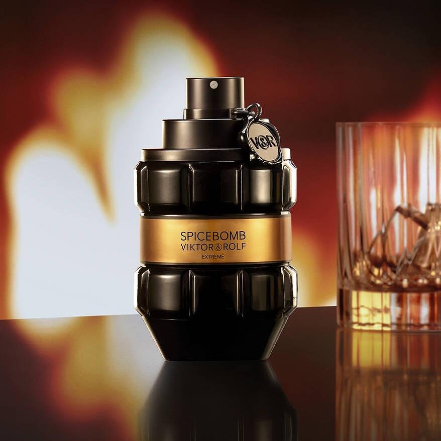 Viktor & Rolf Viktor & Rolf Spicebomb Extreme EDP 90 мл - Парфюмна Вода за Мъже 5